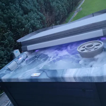 Lesny Dworek Podjazy بيت للعطل Podjazdy