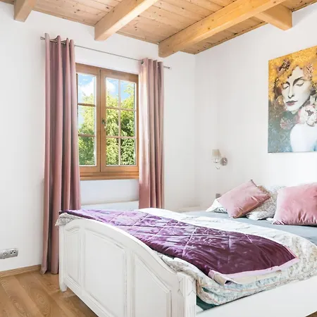 בית נופש Lesny Dworek Podjazy *