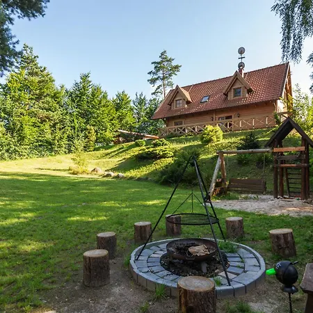 Lesny Dworek Podjazy בית נופש