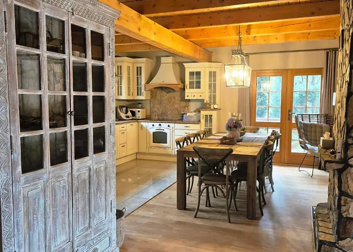 度假居 Lesny Dworek Podjazy *